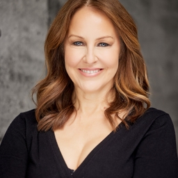 Sylvia MacNeil